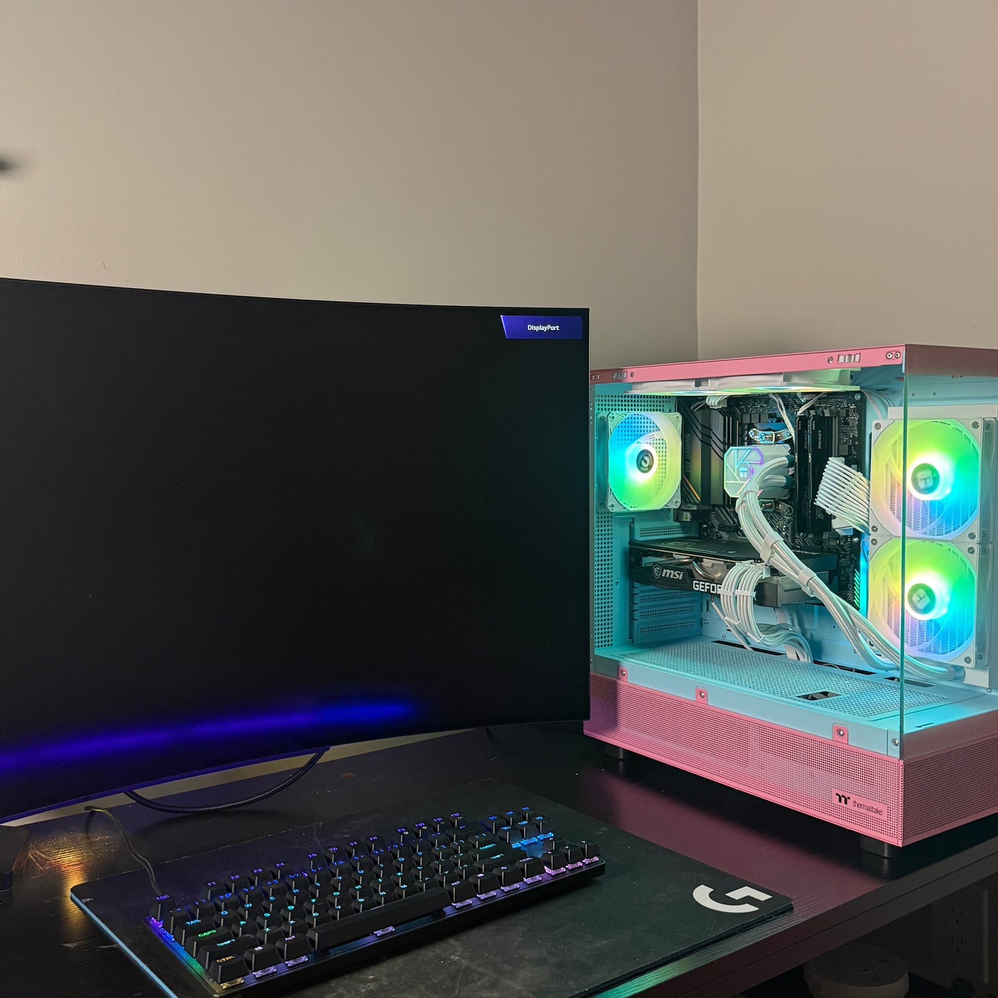 White RTX 3070 Gaming PC Prebuilt 1080p / 1440p